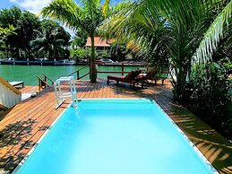 Dolce Cabana Waterfront Suites