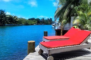 Dolce Cabana Waterfront Suites