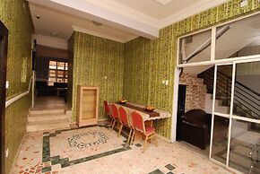 Silverland Hotel and Suites