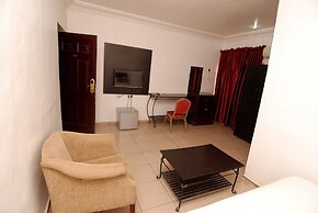 Silverland Hotel and Suites