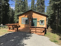 Fox 'n Fireweed Cabins