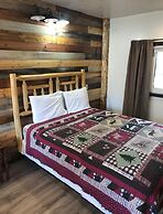 Fox 'n Fireweed Cabins