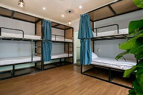 Little Pig Home - Hostel