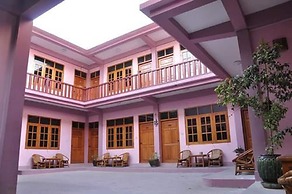 Shwe Nadi Guest House