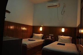 Shwe Nadi Guest House