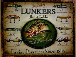 Bear Creek Lodge and Cabins in Helen Ga - Pet Friendly, River on Prope