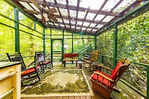 Bear Creek Lodge and Cabins in Helen Ga - Pet Friendly, River on Prope