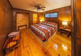 Bear Creek Lodge and Cabins in Helen Ga - Pet Friendly, River on Prope