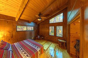 Bear Creek Lodge and Cabins in Helen Ga - Pet Friendly, River on Prope