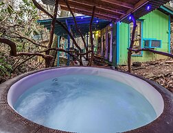 Bear Creek Lodge and Cabins in Helen Ga - Pet Friendly, River on Prope