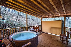 Bear Creek Lodge and Cabins in Helen Ga - Pet Friendly, River on Prope