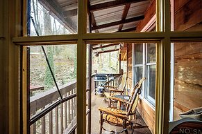 Bear Creek Lodge and Cabins in Helen Ga - Pet Friendly, River on Prope