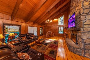 Bear Creek Lodge and Cabins in Helen Ga - Pet Friendly, River on Prope