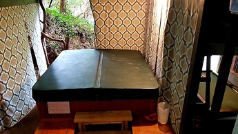 Bear Creek Lodge and Cabins in Helen Ga - Pet Friendly, River on Prope