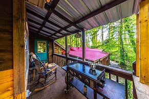 Bear Creek Lodge and Cabins in Helen Ga - Pet Friendly, River on Prope