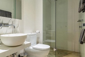 Flinders Street Apartments