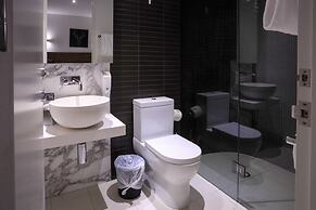 Flinders Street Apartments