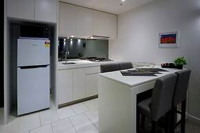 Flinders Street Apartments