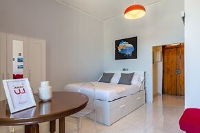 Seaview Apartment in Posillipo