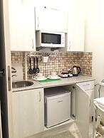 Studio apartment on 12 Liniya