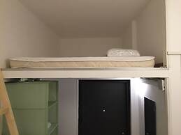 Studio apartment on 12 Liniya