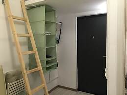 Studio apartment on 12 Liniya