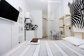 Studio apartment on 12 Liniya