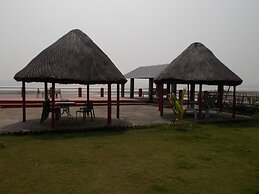 Arya Beach Resort
