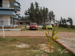 Arya Beach Resort