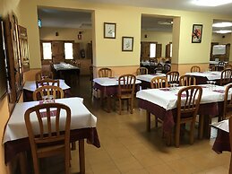 Complejo Turistico Baños del Robledillo