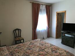 Complejo Turistico Baños del Robledillo