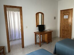 Complejo Turistico Baños del Robledillo