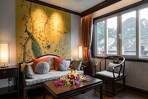 Heritage Line Ginger Cruise – Ha Long Bay & Lan Ha Bay