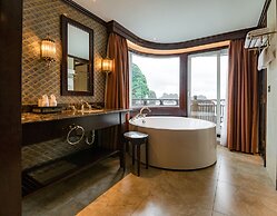 Heritage Line Ginger Cruise – Ha Long Bay & Lan Ha Bay