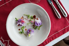 Heritage Line Ginger Cruise – Ha Long Bay & Lan Ha Bay