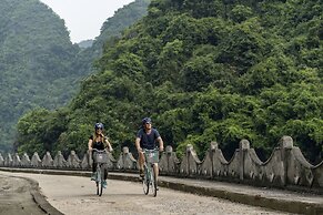Heritage Line Ginger Cruise – Ha Long Bay & Lan Ha Bay
