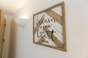 Raleigh Square Apartments