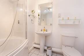 Raleigh Square Apartments