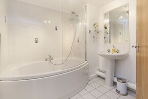 Raleigh Square Apartments