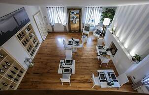 B&B Le Logge Luxury Rooms