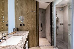 Hsin Hotel