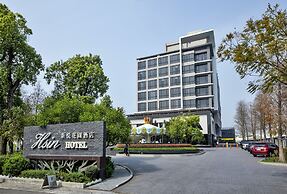 Hsin Hotel