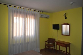 Hotel Puente de Piedra