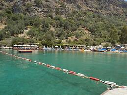 Nuri's Beach Bungalow