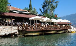 Nuri's Beach Bungalow