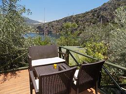 Nuri's Beach Bungalow