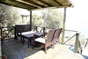 Nuri's Beach Bungalow