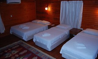 Nuri's Beach Bungalow