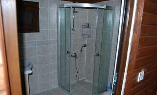 Nuri's Beach Bungalow