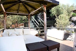 Nuri's Beach Bungalow